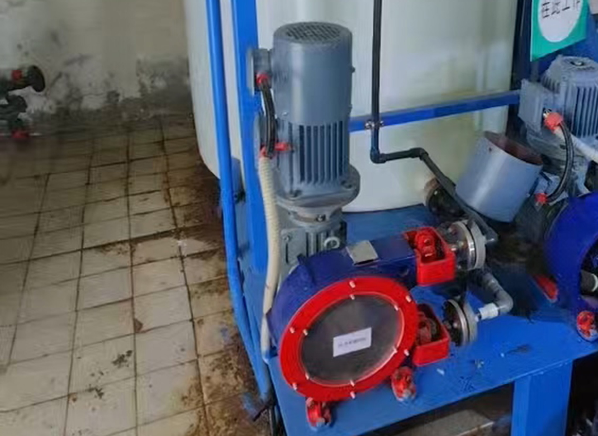 華運(yùn)機(jī)械軟管泵賦能加藥系統(tǒng)現(xiàn)場(chǎng)應(yīng)用，精準(zhǔn)輸送筑牢工藝安全防線(xiàn)